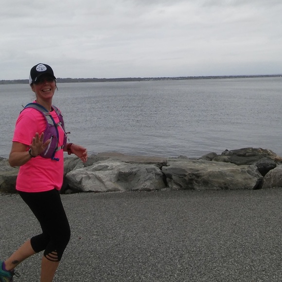 Meet your Posher, Tonya - Picture 2 of 2